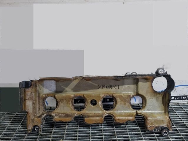 bontott TOYOTA LAND CRUISER Felső Hűtőburkolat