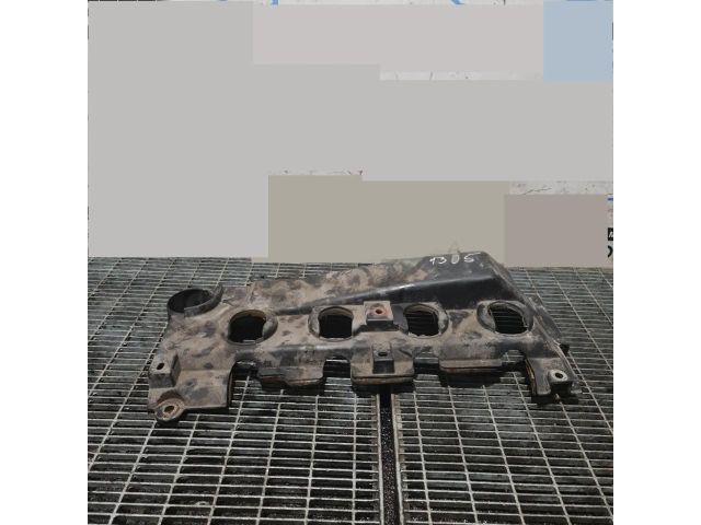 bontott TOYOTA LAND CRUISER Felső Hűtőburkolat