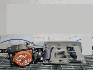 bontott TOYOTA LAND CRUISER Hátsó középső Biztonsági Öv