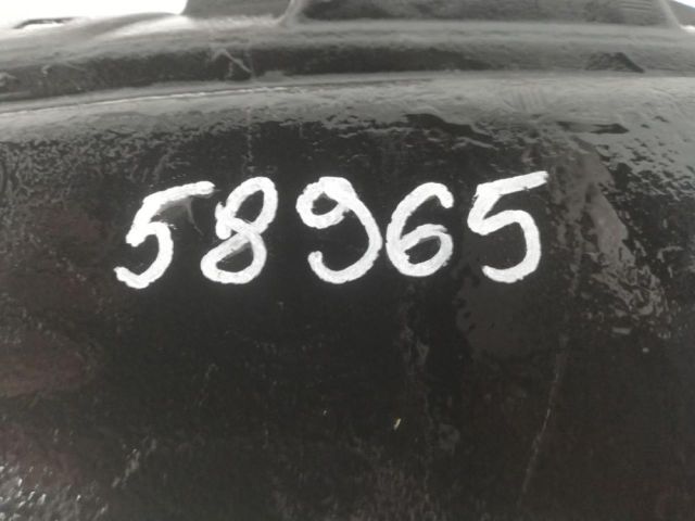 bontott TOYOTA LAND CRUISER Jobb első Dobbetét (Kerékjárati, Műanyag)