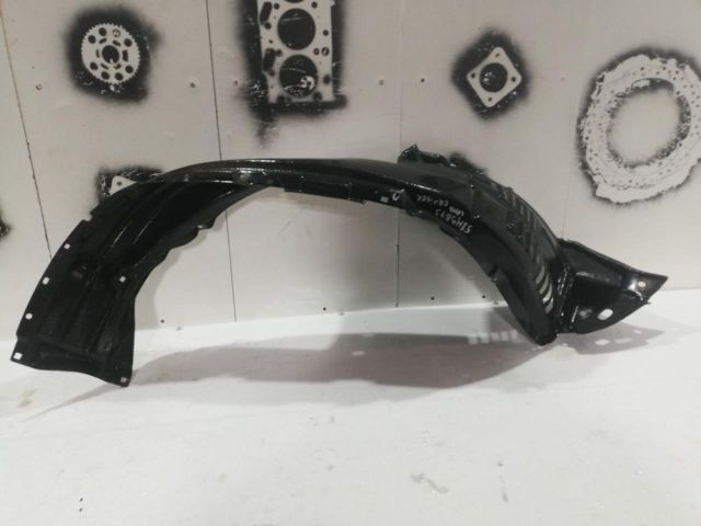 bontott TOYOTA LAND CRUISER Jobb első Dobbetét (Kerékjárati, Műanyag)