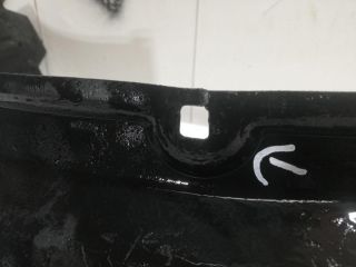 bontott TOYOTA LAND CRUISER Jobb első Dobbetét (Kerékjárati, Műanyag)