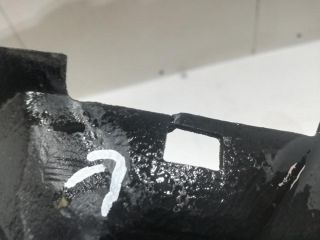 bontott TOYOTA LAND CRUISER Jobb első Dobbetét (Kerékjárati, Műanyag)