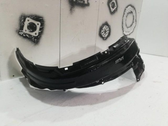 bontott TOYOTA LAND CRUISER Jobb első Dobbetét (Kerékjárati, Műanyag)