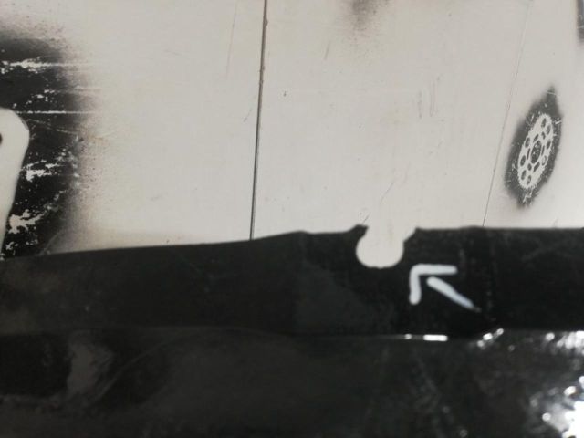 bontott TOYOTA LAND CRUISER Jobb első Dobbetét (Kerékjárati, Műanyag)