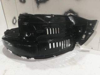 bontott TOYOTA LAND CRUISER Jobb első Dobbetét (Kerékjárati, Műanyag)