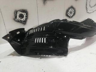 bontott TOYOTA LAND CRUISER Jobb első Dobbetét (Kerékjárati, Műanyag)