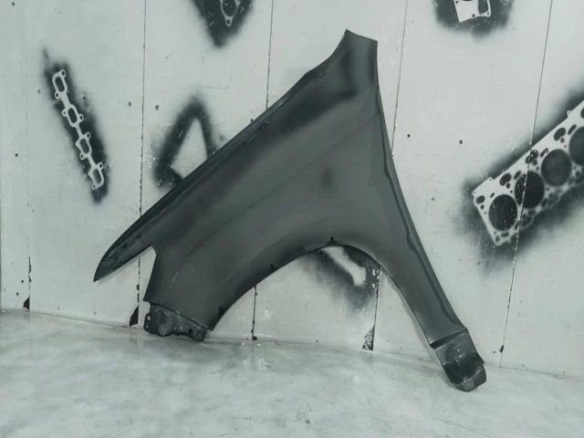 bontott TOYOTA LAND CRUISER Jobb első Sárvédő