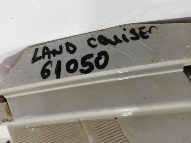 bontott TOYOTA LAND CRUISER Jobb Ködzárófény
