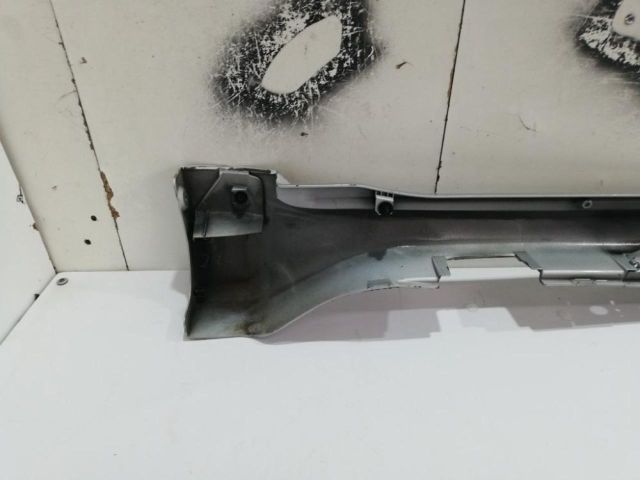 bontott TOYOTA LAND CRUISER Jobb Küszöb