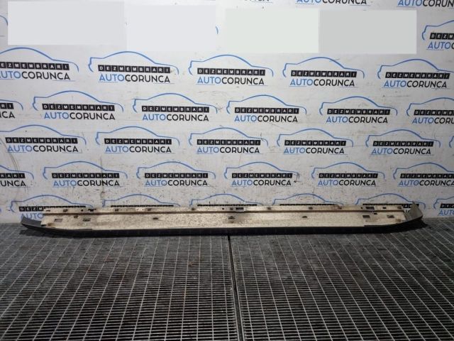 bontott TOYOTA LAND CRUISER Jobb Küszöb