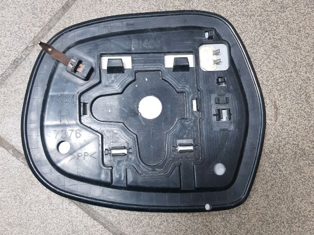 bontott TOYOTA LAND CRUISER Jobb Tükörlap