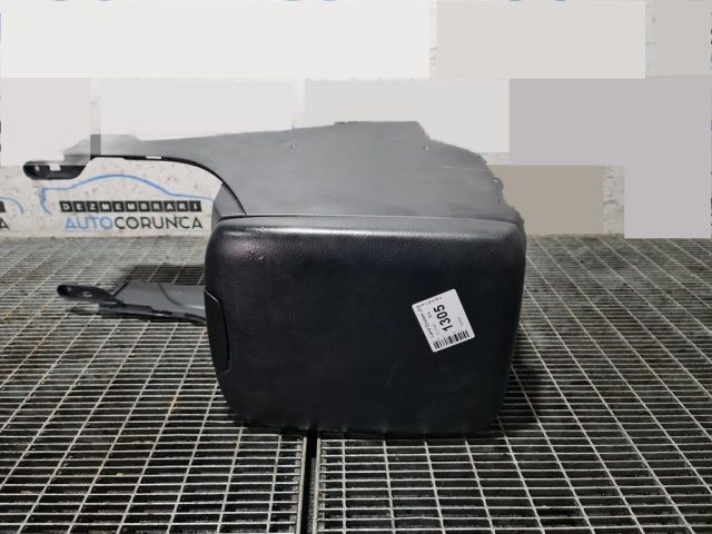 bontott TOYOTA LAND CRUISER Könyöklő