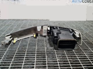 bontott TOYOTA LAND CRUISER Középső Szellőző