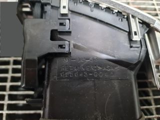 bontott TOYOTA LAND CRUISER Középső Szellőző