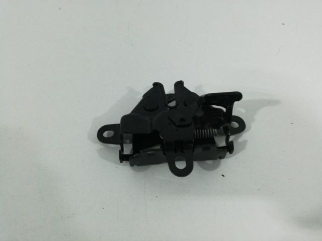 bontott TOYOTA LAND CRUISER Motorháztető Zárszerkezet