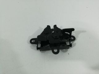 bontott TOYOTA LAND CRUISER Motorháztető Zárszerkezet