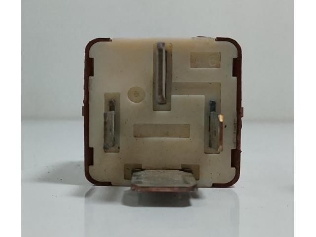 bontott TOYOTA LAND CRUISER Relé