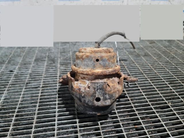 bontott TOYOTA LAND CRUISER Tartó Bak