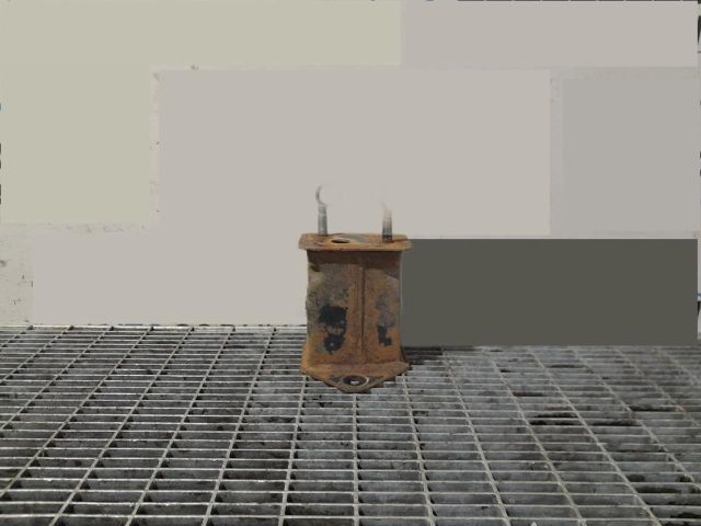 bontott TOYOTA LAND CRUISER Tartó Bak