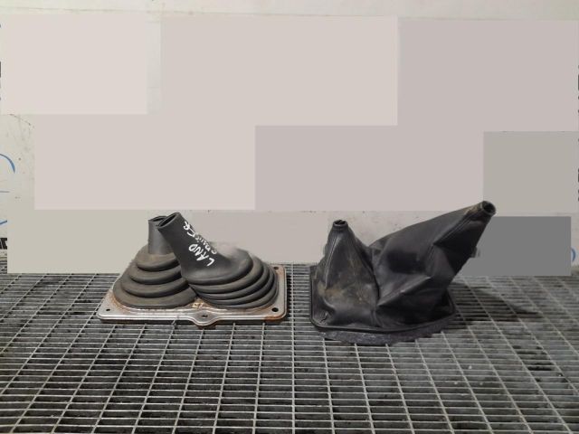 bontott TOYOTA LAND CRUISER Váltószoknya