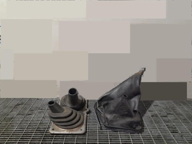 bontott TOYOTA LAND CRUISER Váltószoknya