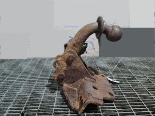 bontott TOYOTA LAND CRUISER Vonóhorog