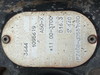 bontott TOYOTA LAND CRUISER Vonóhorog