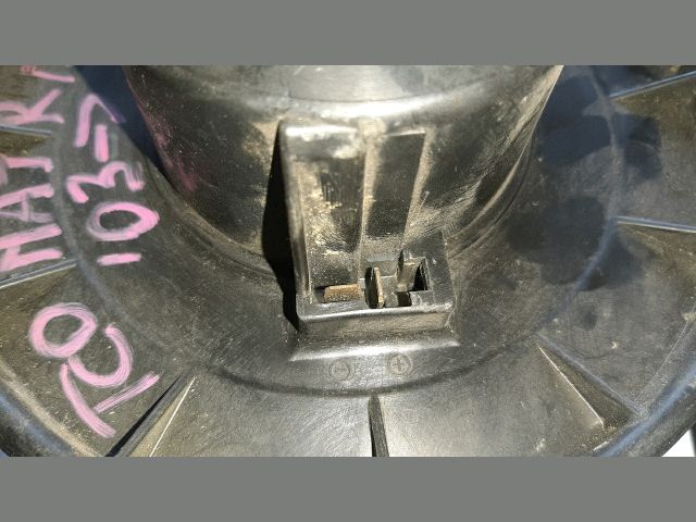 bontott TOYOTA MATRIX Fűtőmotor (Nem klímás)