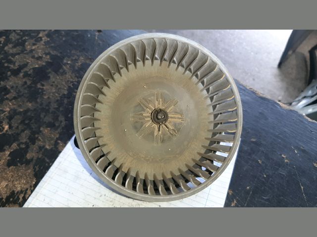 bontott TOYOTA MATRIX Fűtőmotor (Nem klímás)