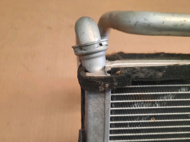 bontott TOYOTA MR 2 Fűtőradiátor