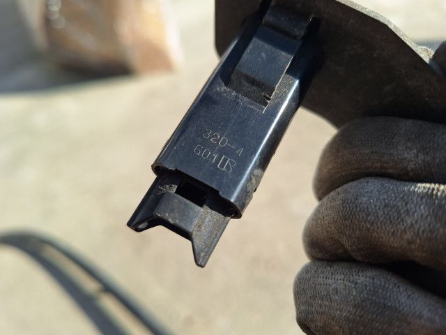 bontott TOYOTA MR 2 Csomagtérajtó Zárszerkezet