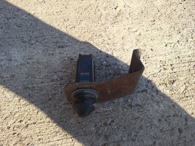 bontott TOYOTA MR 2 Csomagtérajtó Zárszerkezet