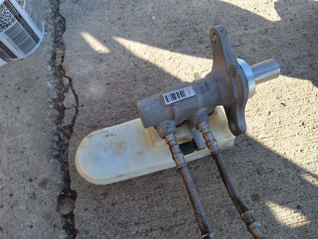 bontott TOYOTA MR 2 Fékfolyadék Tartály