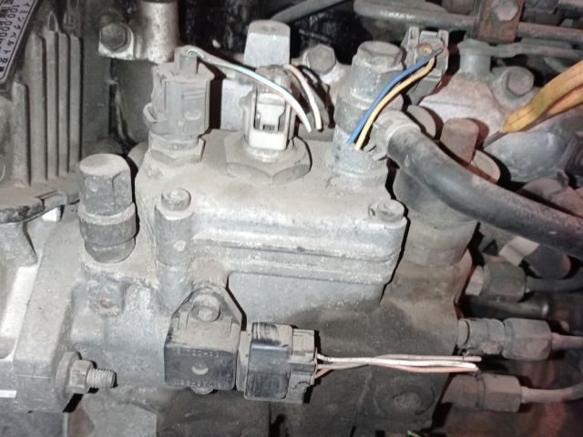 bontott TOYOTA PICNIC Adagoló