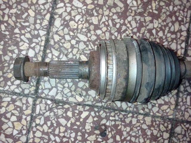 bontott TOYOTA PICNIC Bal Féltengely