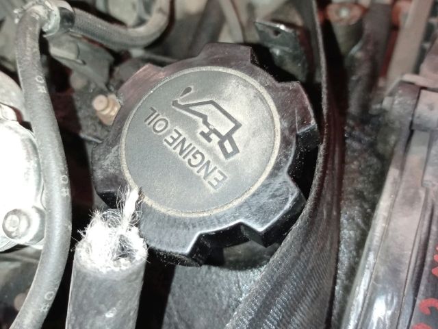 bontott TOYOTA PICNIC Olajbeöntő Sapka