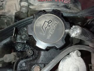 bontott TOYOTA PICNIC Olajbeöntő Sapka