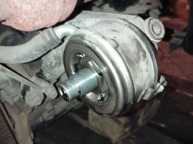 bontott TOYOTA PICNIC Olajszűrő Ház