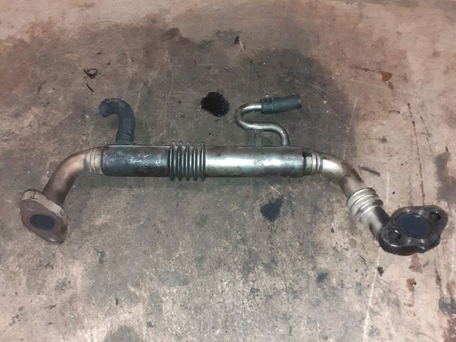 bontott TOYOTA PREVIA EGR Hűtő Cső