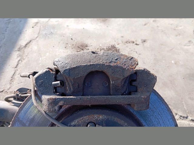 bontott TOYOTA PREVIA Jobb első Féknyereg Munkahengerrel