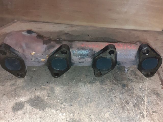 bontott TOYOTA PREVIA Leömlő (Soros)