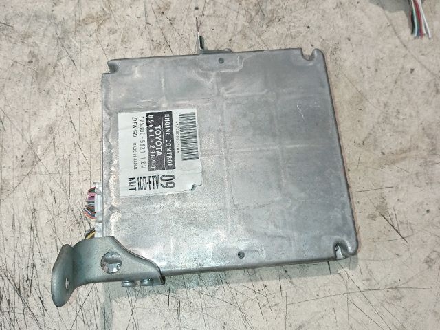 bontott TOYOTA PREVIA Motorvezérlő