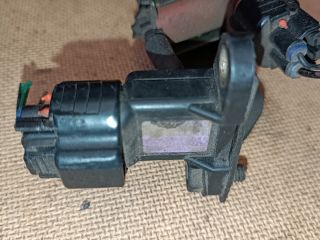 bontott TOYOTA PREVIA Turbó Vákum Szelep