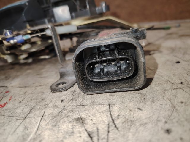 bontott TOYOTA PREVIA Bal hátsó Tolóajtó Ajtónyitó Szerkezet