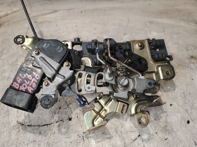 bontott TOYOTA PREVIA Bal hátsó Tolóajtó Ajtónyitó Szerkezet