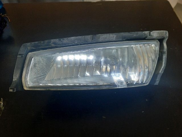 bontott TOYOTA PREVIA Bal Ködfényszóró