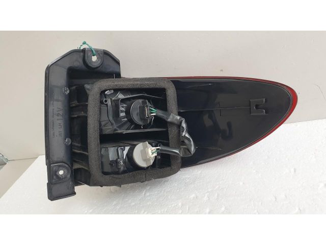 bontott TOYOTA PREVIA Bal Külső Hátsó Lámpa