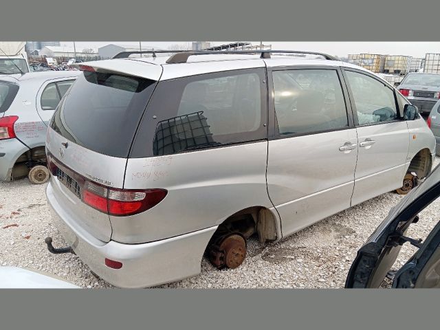 bontott TOYOTA PREVIA Beltér Világítás Hátsó