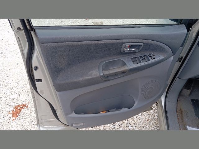 bontott TOYOTA PREVIA Csomagtérajtó Gumikéder